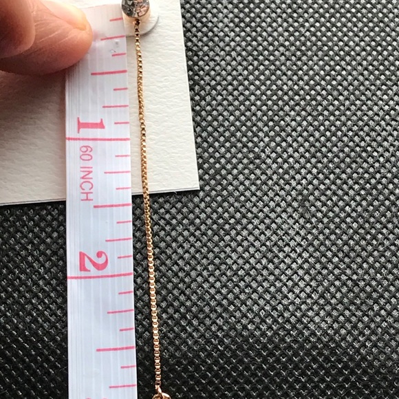 Jessica Simpson heart Earrings - Picture 5 of 6